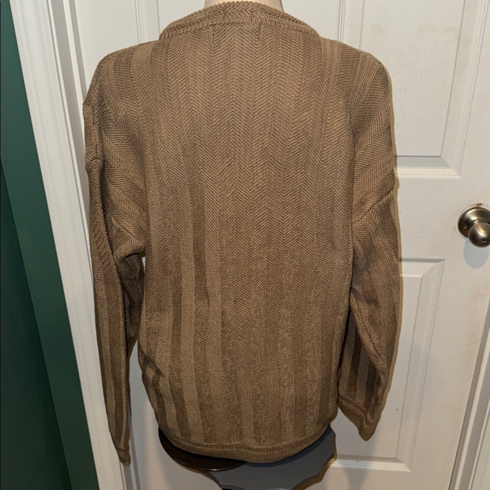 Men’s CHAPS Ralph Lauren hand framed tan sweater, size large - Picture 3 of 6